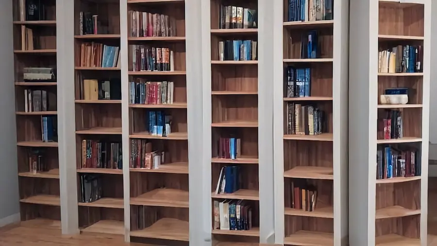 The Best Wood for Bookshelves: How to Choose the Right Material for Your Bookcase